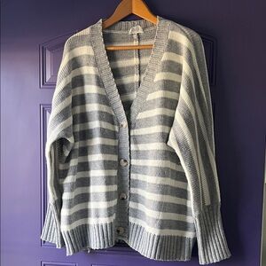 ANDREE BY UNIT Striped Gray and Cream Cardigan